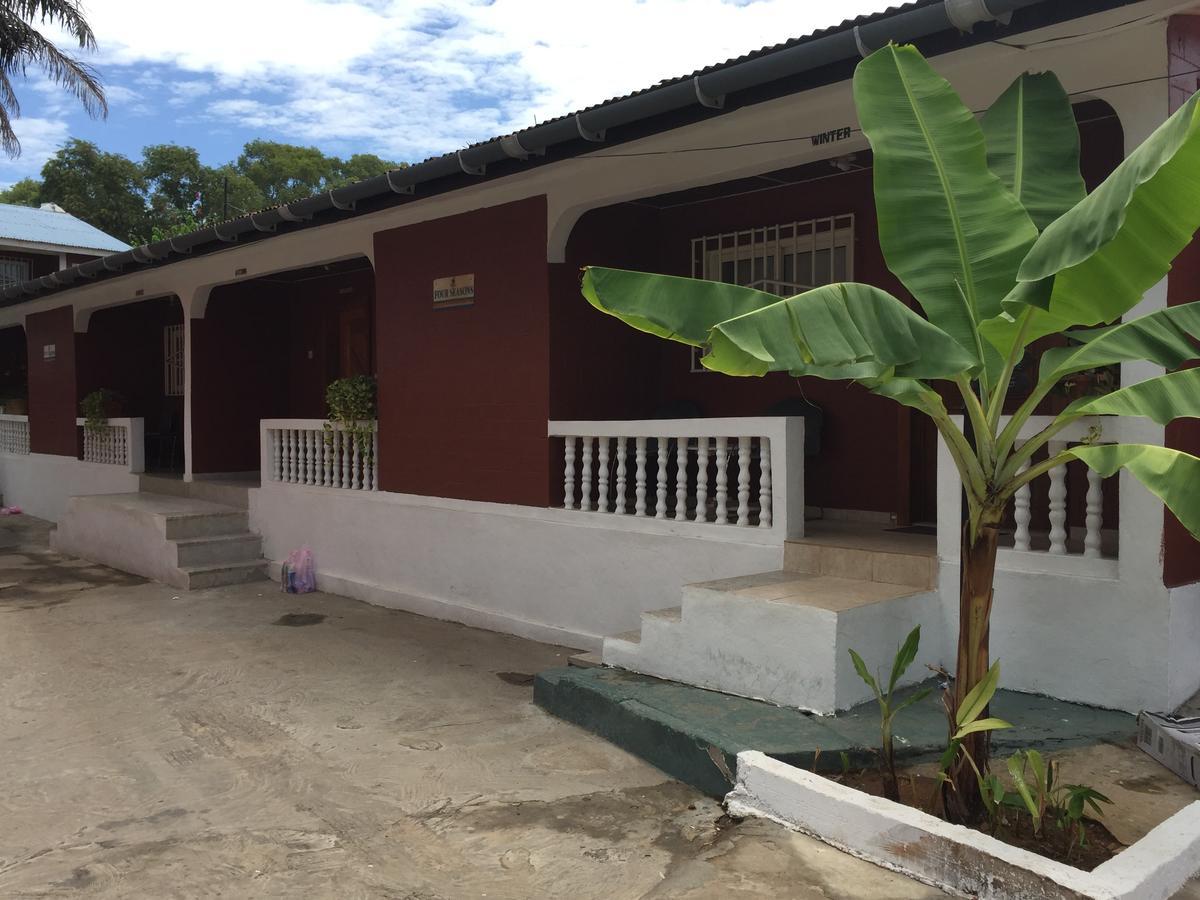 The Family Kingdom Resort Freetown Ngoại thất bức ảnh