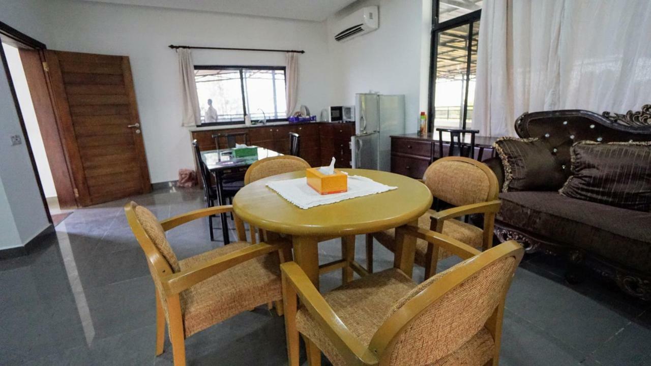 The Family Kingdom Resort Freetown Ngoại thất bức ảnh