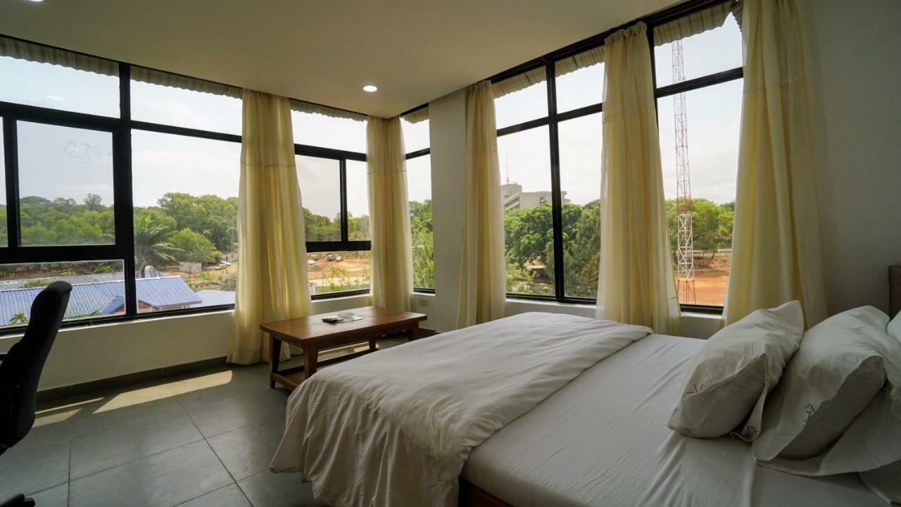 The Family Kingdom Resort Freetown Ngoại thất bức ảnh