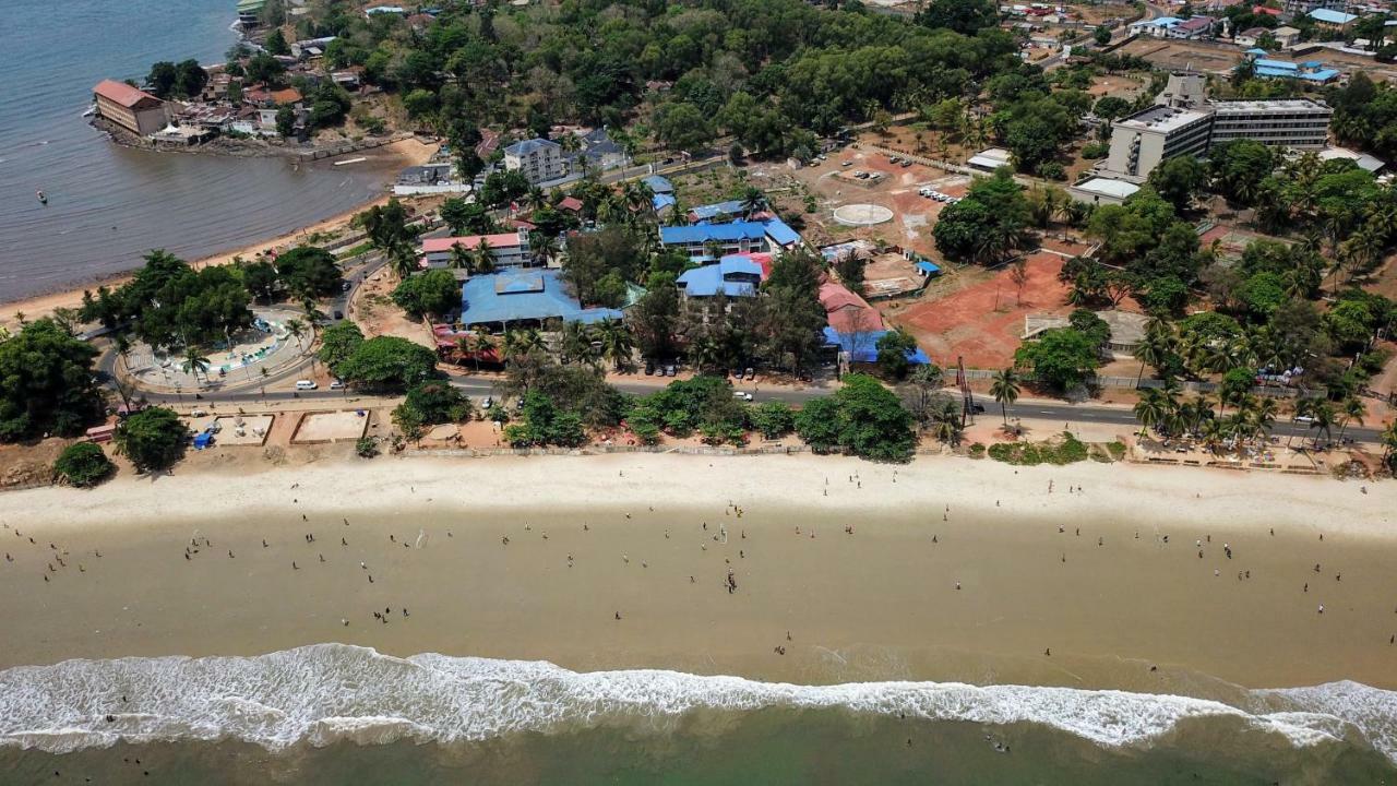 The Family Kingdom Resort Freetown Ngoại thất bức ảnh