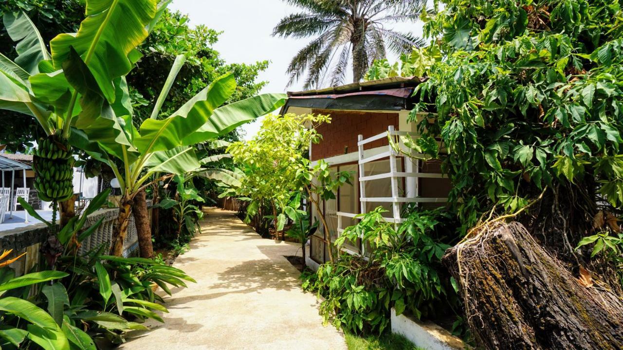 The Family Kingdom Resort Freetown Ngoại thất bức ảnh