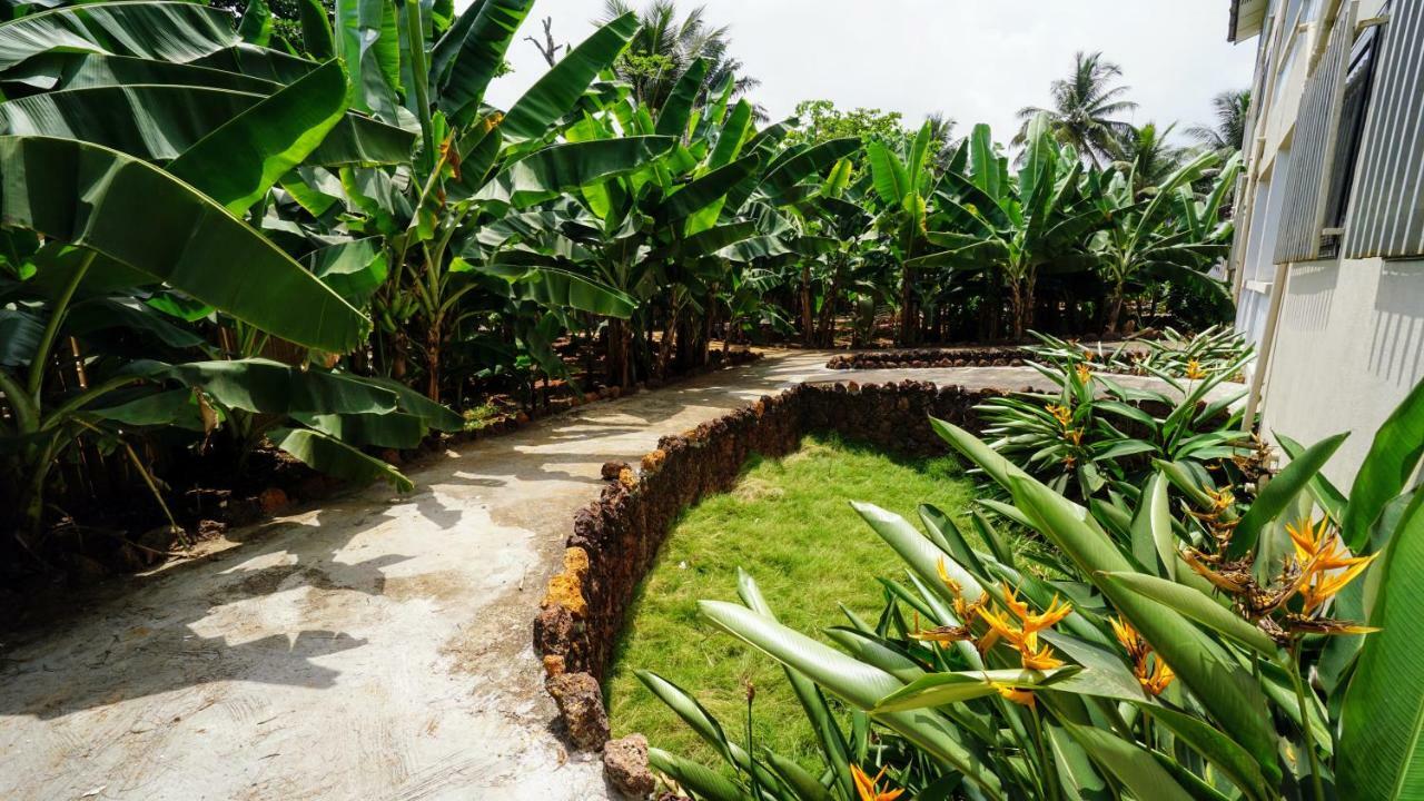 The Family Kingdom Resort Freetown Ngoại thất bức ảnh